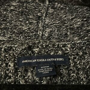 Medium American eagle sweater
